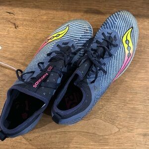 track shoes size 9.5 women’s